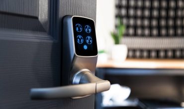 Así es Lockly, uno de los smart locks más seguros