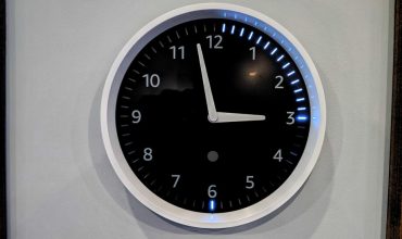 Amazon para la venta de su Echo Wall Clock por problemas de conectividad
