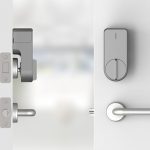 Vista frontal y lateral del smart lock