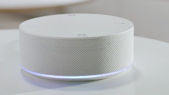 LG ha lanzado el ThinQ ON, un dispositivo multifuncional que combina un hub para el hogar inteligente impulsado por inteligencia artificial con un sistema de altavoces.