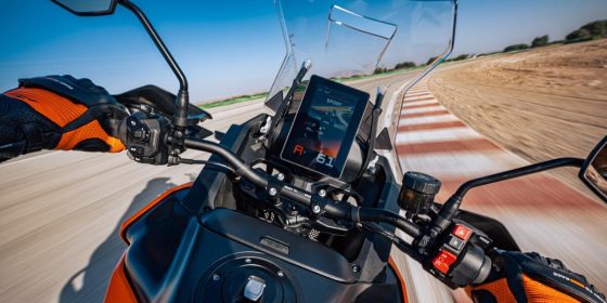 Android Auto se expande a las motocicletas, revolucionando la experiencia de conducción