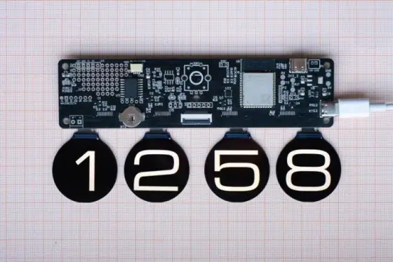 Crea tu propio reloj multitáctil con la potente QuadClock PCB y el ESP32-S3 en proyectos DIY