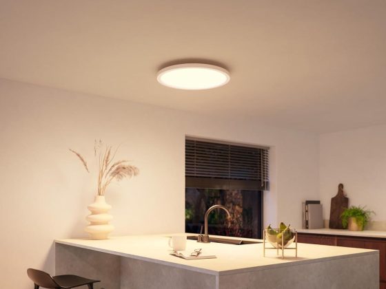 Philips Hue lanza Devote Slim, la luz inteligente imprescindible y más asequible para tu hogar